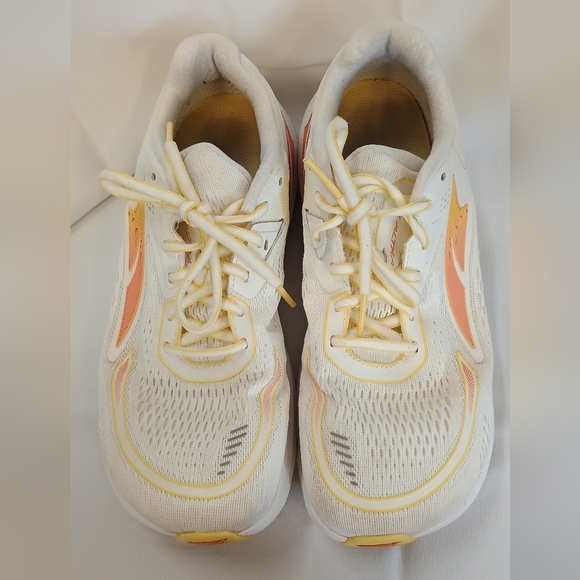 Altra Women's Athletic Shoes in Cream and Orange - Picture 4 of 9
